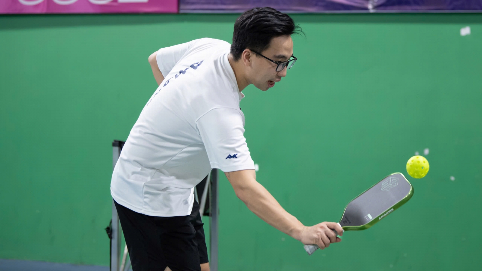 Nhập môn Pickleball: Nên sử dụng Dink Slice hay Dink Roll khi ở khu vực bếp